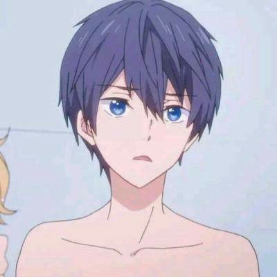阿根廷一男孩涂乳胶漆cos弗利萨